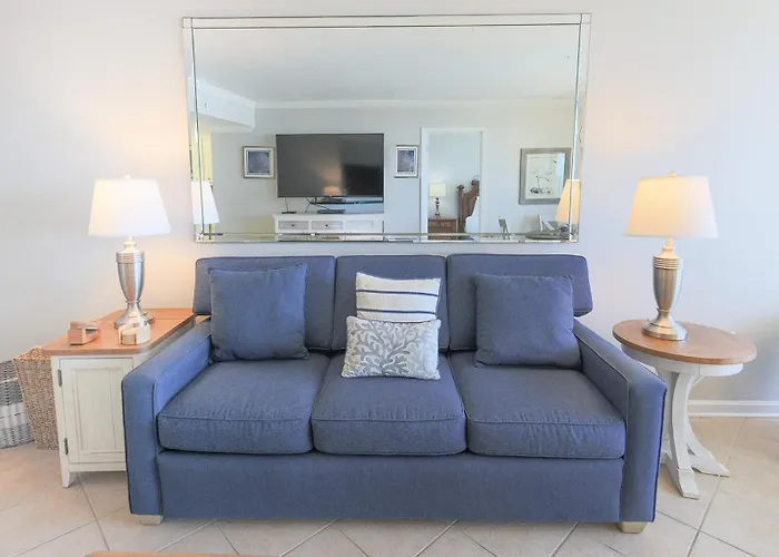 Apartment Island Winds East 207 *